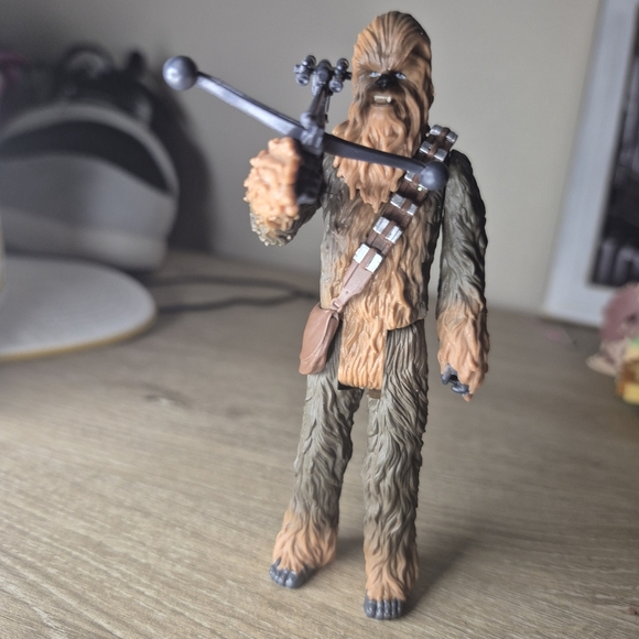 Hasbro Chewbacca Action Figure - Brown and Black - Picture 1 of 4